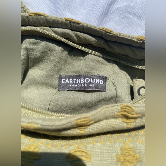 Earthbound Green Shoulder Bag - Picture 11 of 13
